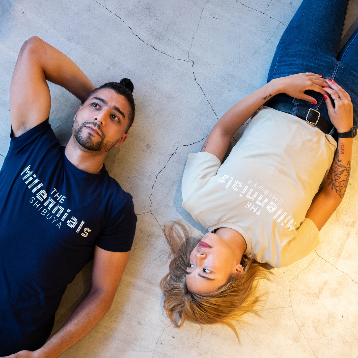 THE MILLENNIALS ロゴTシャツ