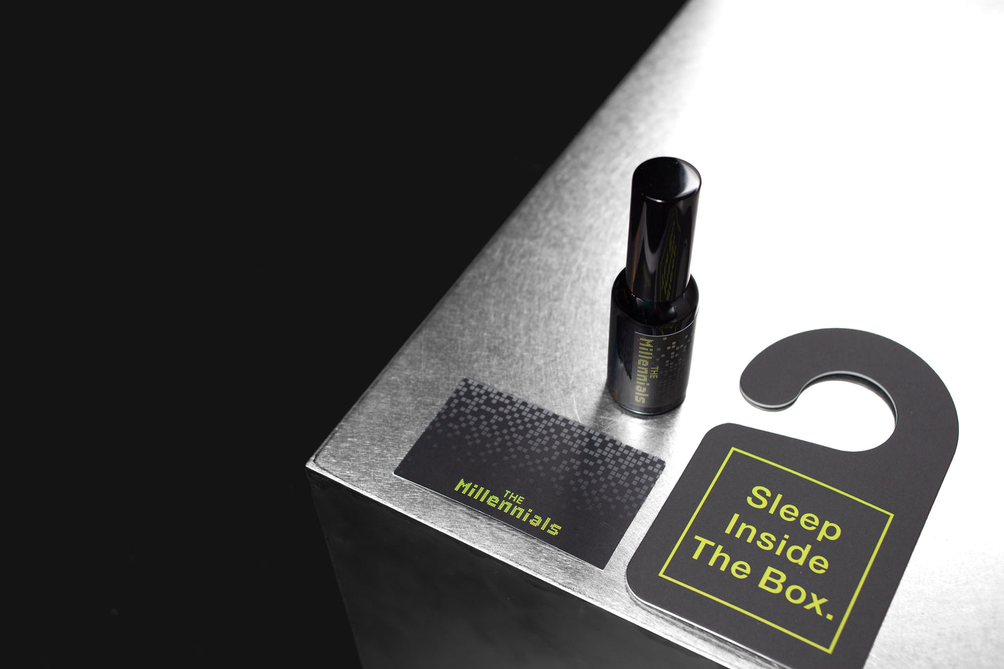 The Millennials オリジナルフレグランススプレー